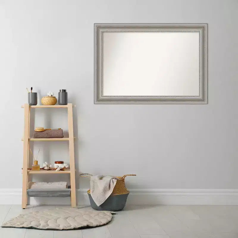 Miroir mural de salle de bain 42" x 30" sans biseau en argent - Amanti Art : Rectangle moderne, cadre en polystyrène