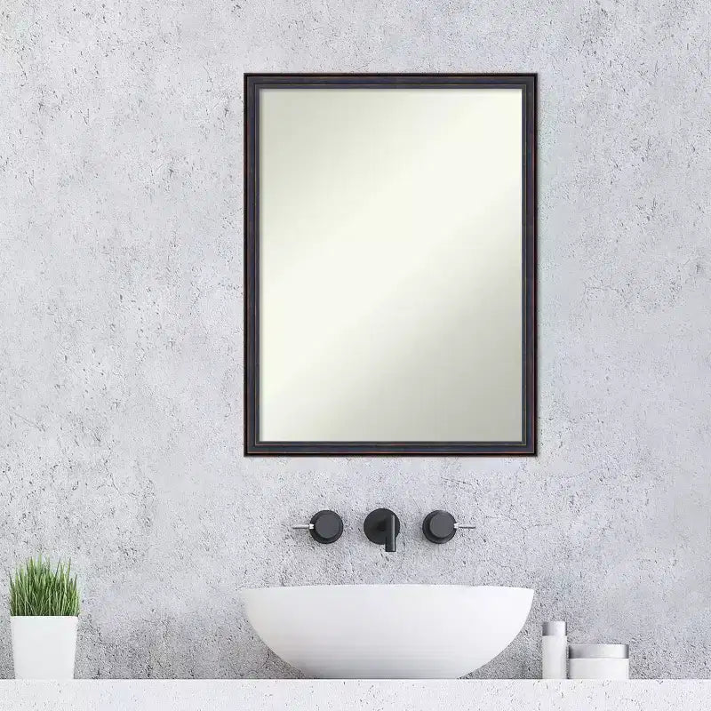 Miroir Mural de Salle de Bain 20" x 26" avec Cadre en Bois Biseauté Bronze Foncé - Amanti Art : Rectangle, Style Moderne, Fixation Murale, Quincaillerie Incluse