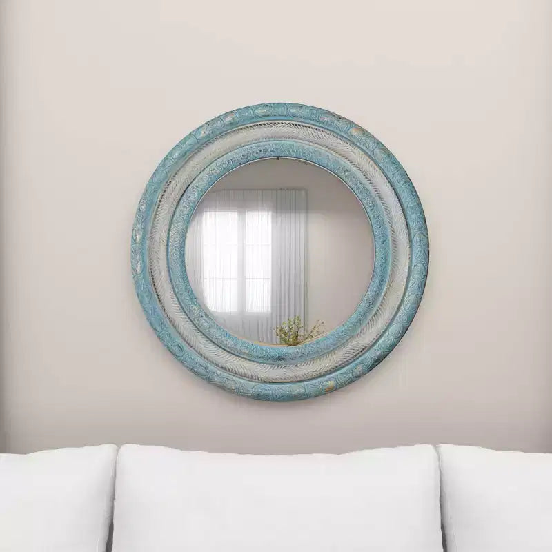 Miroir Mural Sculpté Floral en Bois Beige - Olivia & May : Cottage Champêtre, Cadre en MDF, Aucun Assemblage Requis