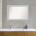 Miroir mural de salle de bain Amanti Art en bois blanc shiplap sans biseau 40" x 28" : matériel de fixation inclus, forme rectangulaire