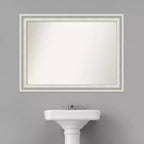 Miroir mural de salle de bain blanc sans biseau de 44 po x 33 po - Amanti Art : style moderne, cadre en polystyrène, fixation murale