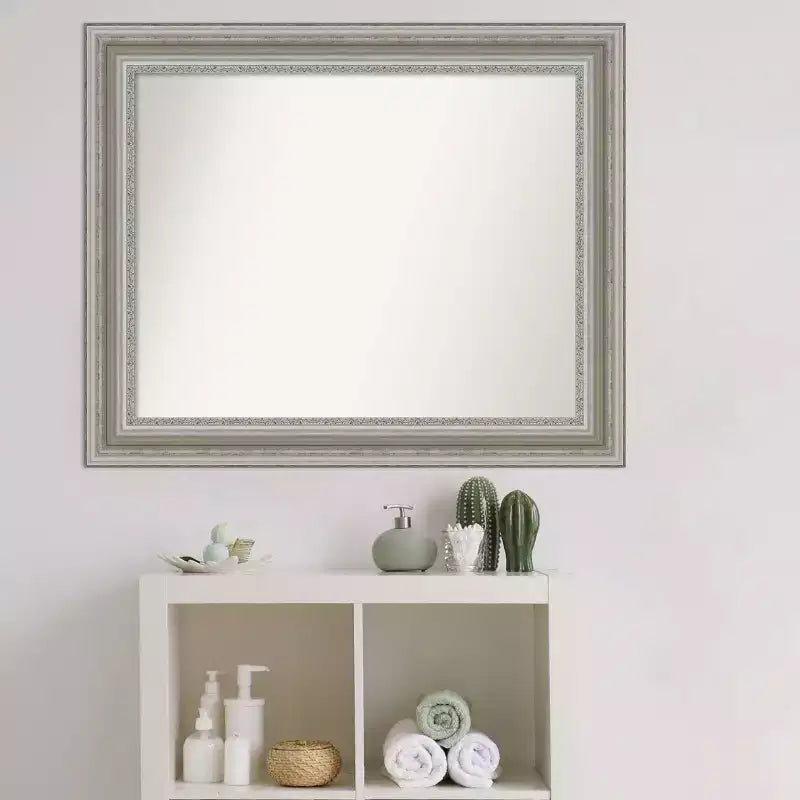 Miroir mural de salle de bain sans biseau 34" x 28" argenté - Amanti Art : Rectangle moderne, à fixer au mur