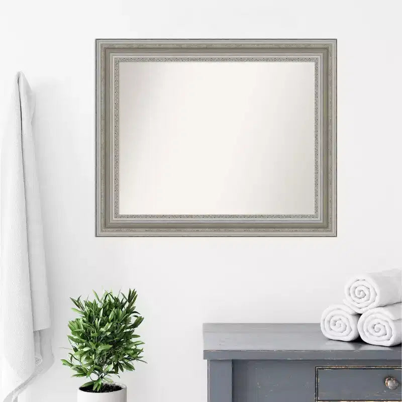 Miroir mural de salle de bain sans biseau 34" x 28" argenté - Amanti Art : Rectangle moderne, à fixer au mur