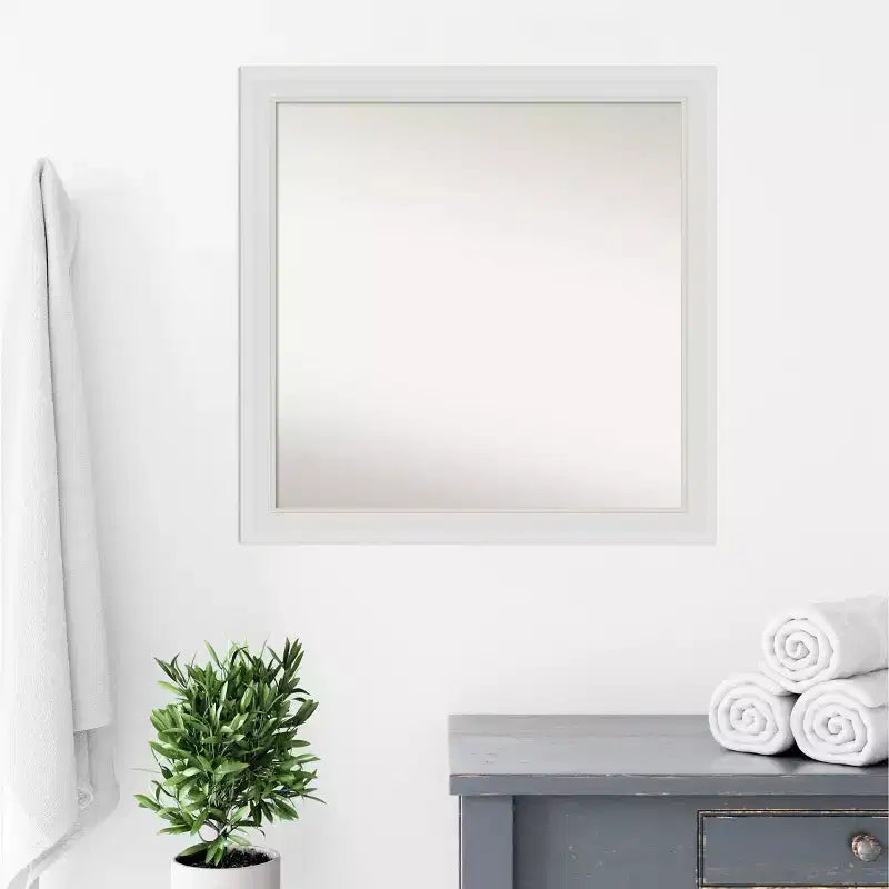 Miroir de salle de bain mural étroit et non biseauté 30" x 30" Flair Blanc doux - Amanti Art : Cadre en polystyrène carré moderne, montage mural
