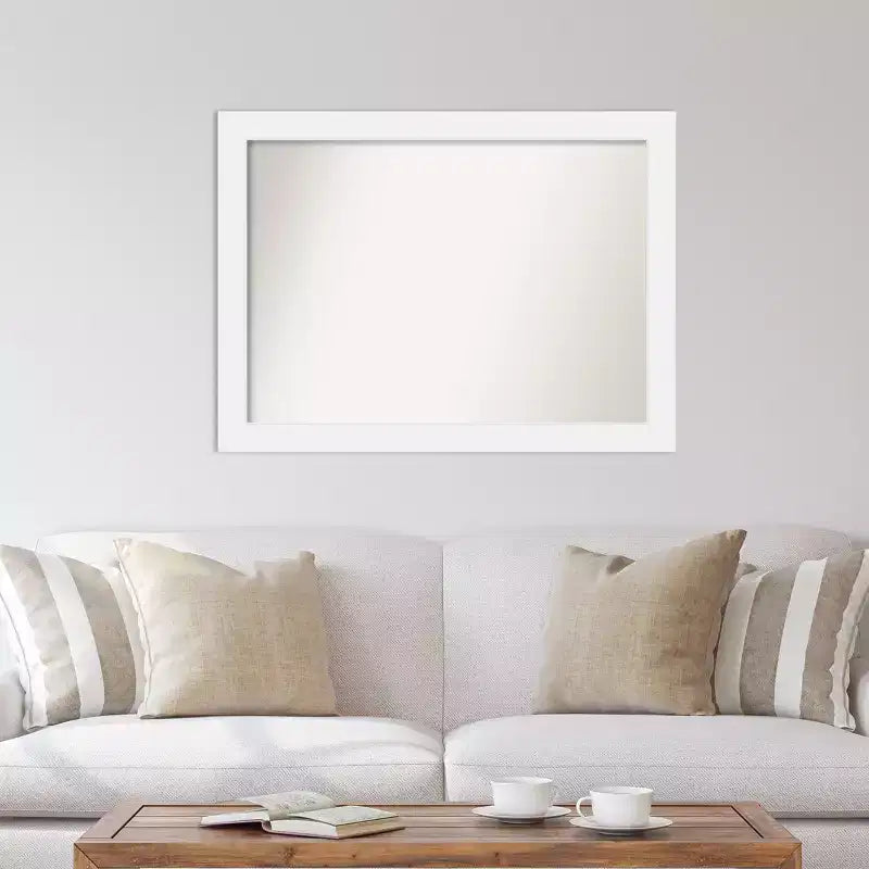 Miroir mural en bois blanc Amanti Art Corvino de 43 po x 32 po sans biseau : design rectangulaire moderne, quincaillerie de montage incluse