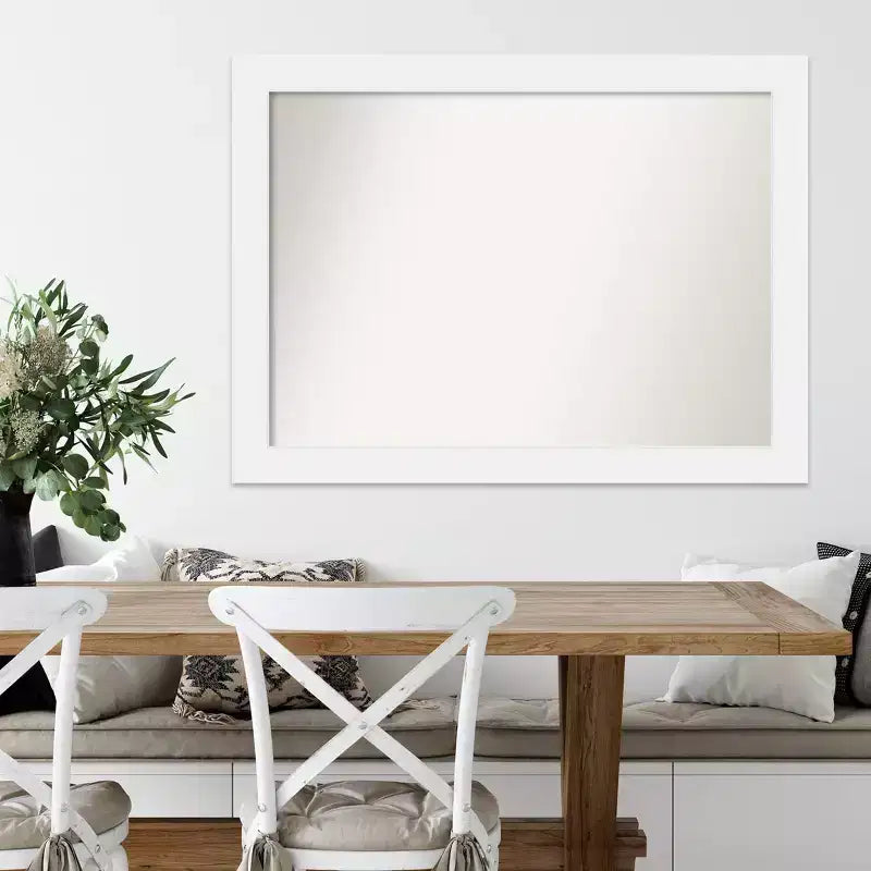 Miroir mural en bois blanc Amanti Art Corvino de 43 po x 32 po sans biseau : design rectangulaire moderne, quincaillerie de montage incluse