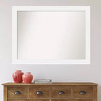 Miroir mural en bois blanc Amanti Art Corvino de 43 po x 32 po sans biseau : design rectangulaire moderne, quincaillerie de montage incluse
