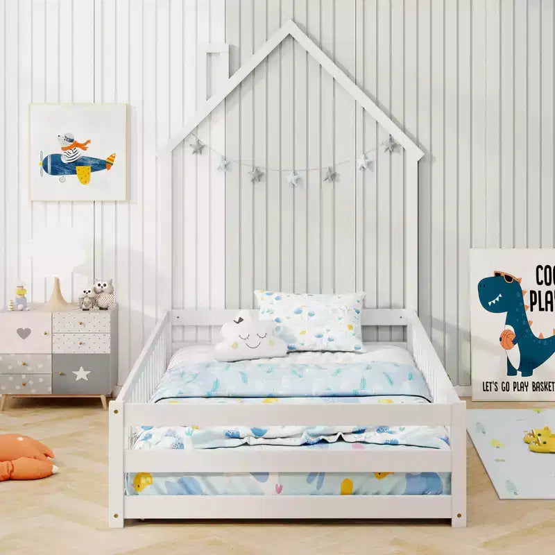 Lit au sol Montessori une place Costway pour tout-petit avec porte verrouillable, garde-corps pleine longueur gris/blanc
