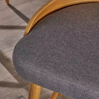 Tabourets de bar en tissu et bois GDFStudio Cortland Mid-Century (lot de 2) - Hauteur 77,5 cm