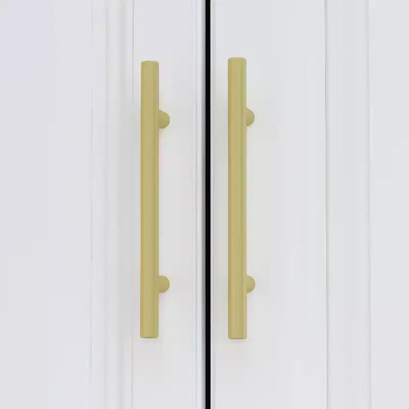 Armoire blanche Hitow, garde-robe moderne minimaliste, motifs à lignes, accessoires dorés