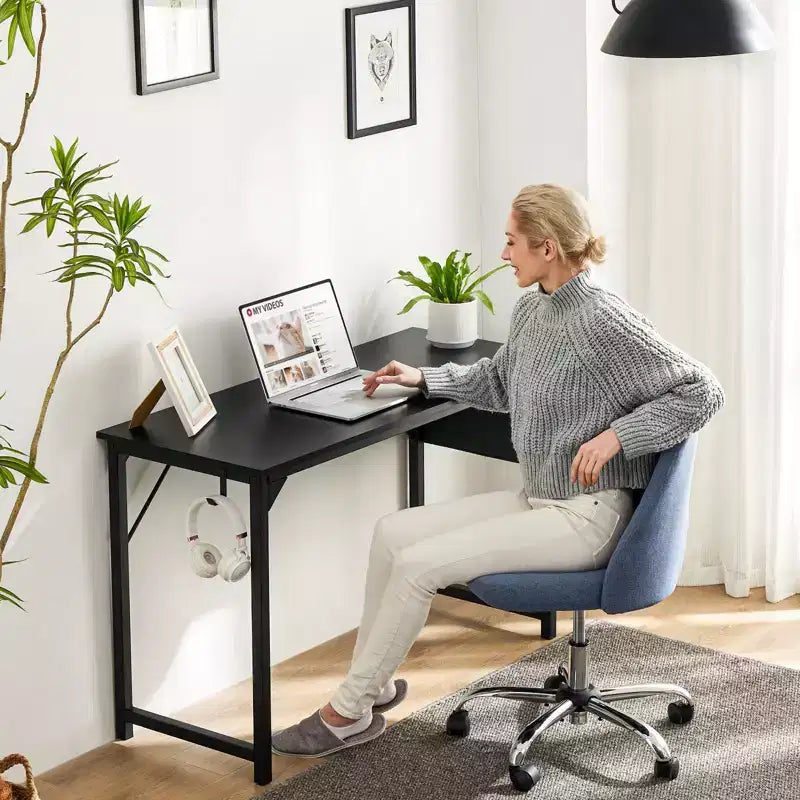Bureau de jeu d'ordinateur de 40 pouces avec rangement, table PC de style simple et moderne pour bureau à domicile, pour jeunes étudiants adultes