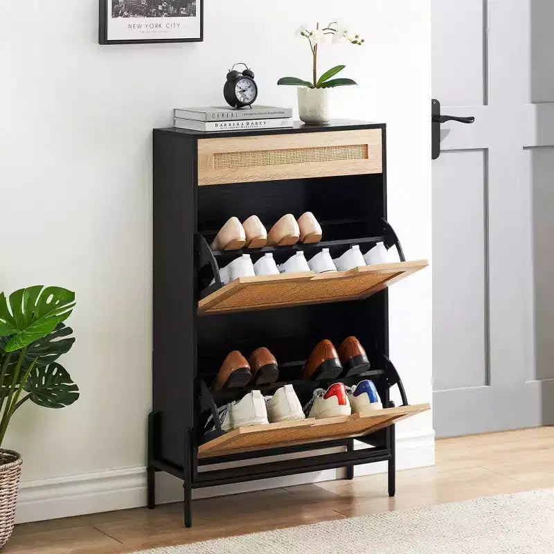 Meuble de rangement en rotin naturel Acekool avec 2 tiroirs basculants, étagères réglables et pieds en métal, organiseur de chaussures mince pour entrée