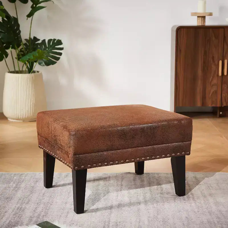 Christopher Knight Home Templin Pouf rembourré vintage avec garniture cloutée