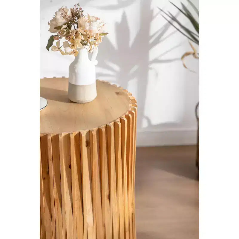 Tables basses et d'appoint cylindriques Okak au design texturé en forme de tonneau Styles Mid-Century Modern, Industriel, Brutaliste 16 ou 24H (Lot de 1 ou 2)