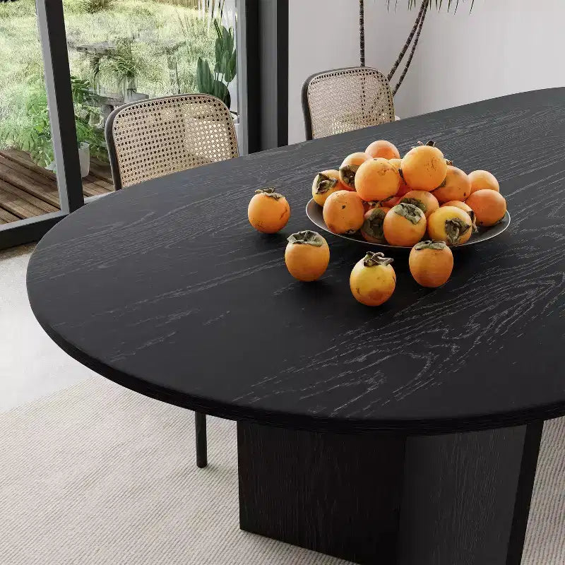 Table de salle à manger de ferme PexFix 67 x 33,5 en bois massif noir avec pieds en V et plateau en bois ovale pour salles à manger modernes et réunions de famille