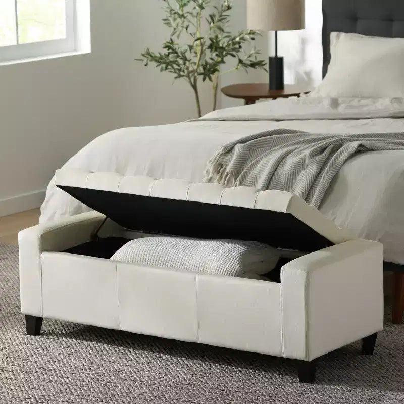 GDFStudio Alta Pouf de rangement capitonné contemporain