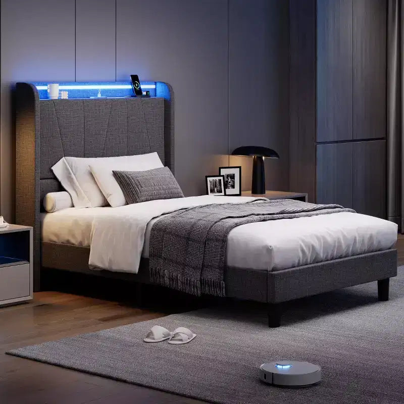 Cadre de lit King LED avec station de recharge, cadre de lit plateforme tapissé avec tête de lit, support à lattes en bois, rangement sous le lit, pas besoin de sommier tapissier