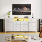 Meuble TV commode 63 pouces pour téléviseurs 65, 70, 75 pouces, commode en tissu avec station de charge, lumières LED, étagères ouvertes et commode à 12 tiroirs