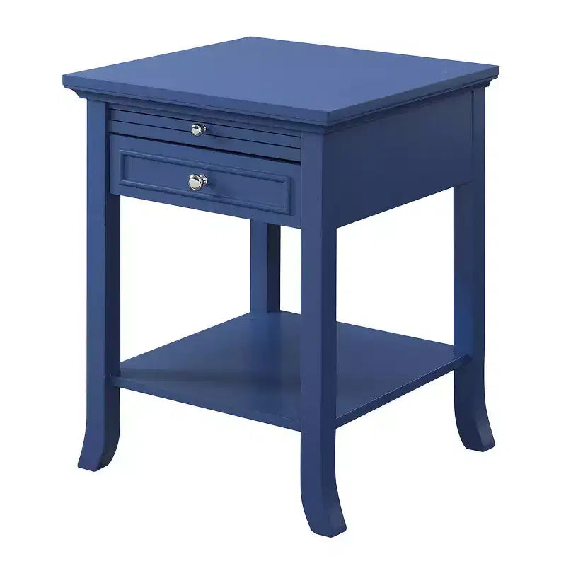 HomeStock Belmont, bout de canapé d'appoint triangulaire étroit avec étagère, bords biseautés, pieds fuselés et design compact peu encombrant
