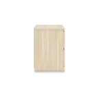 Table de chevet moderne minimaliste 2 tiroirs Signature Design by Ashley Onita, finition en bois brun naturel avec design sans poignées