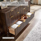 Commode à 7 tiroirs cannelés, largeur 54", plateau effet marbre et profil incurvé, meuble TV, organisateur de tiroirs en bois pour chambre à coucher