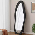 Okak Miroir corporel irrégulier en flanelle ondulée 63 x 24 pouces, miroir pleine longueur à cadre en bois avec support, miroir mural pour dressing, salon