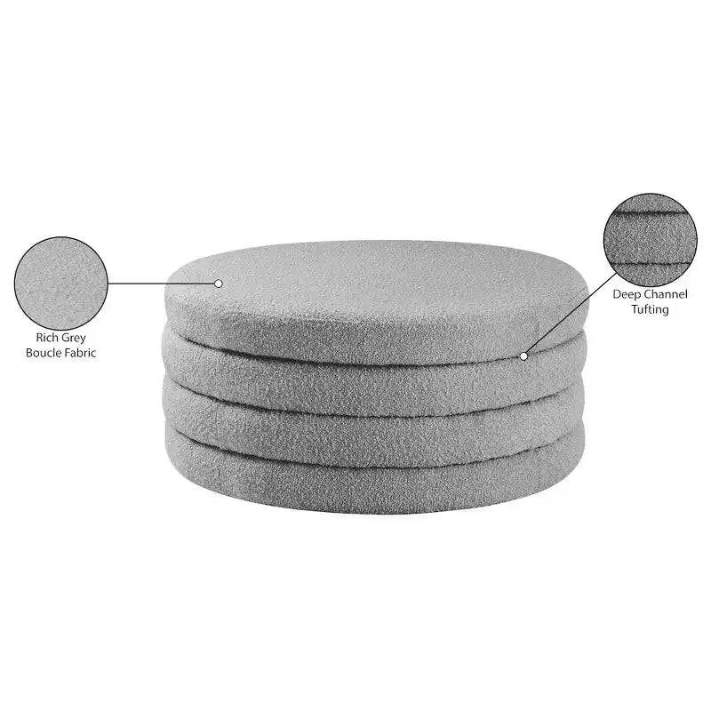 Meridian Furniture, Table basse en tissu bouclé Aphia