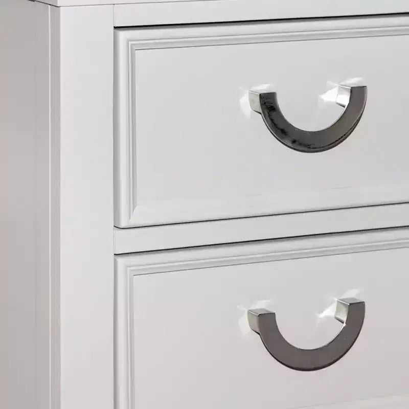 Table de chevet Royal Hampton à 2 tiroirs, métal chromé, bois blanc