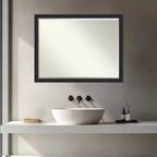 Miroir mural de salle de bain Amanti Art Bethany, encadré de bois biseauté d'un demi-pouce