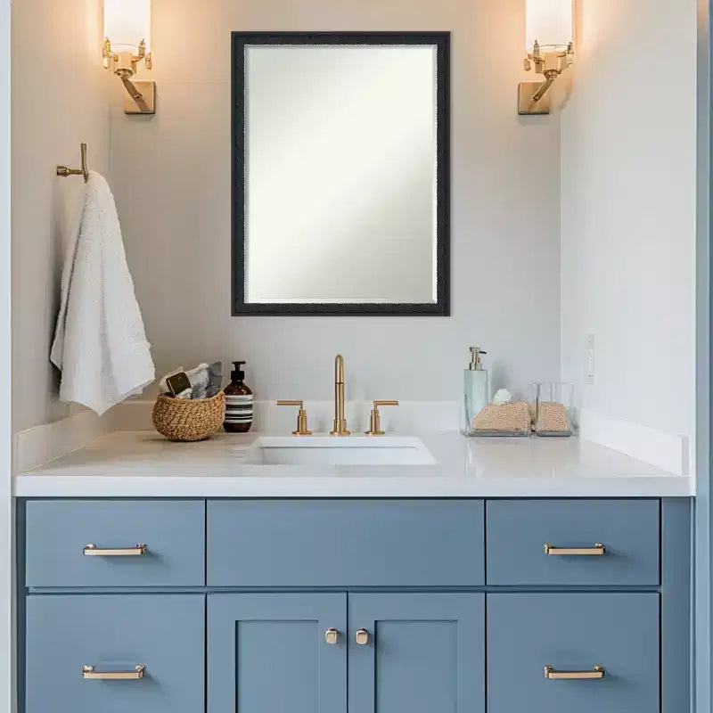 Miroir mural de salle de bain Amanti Art Bethany, encadré de bois biseauté d'un demi-pouce