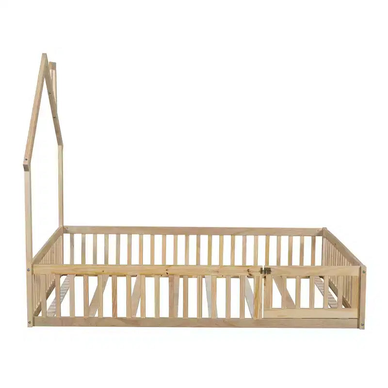 Lit plateforme en bois pleine grandeur en forme de maison avec garde-corps, cadre de lit en bois massif au sol avec tête de lit en forme de maison pour enfants