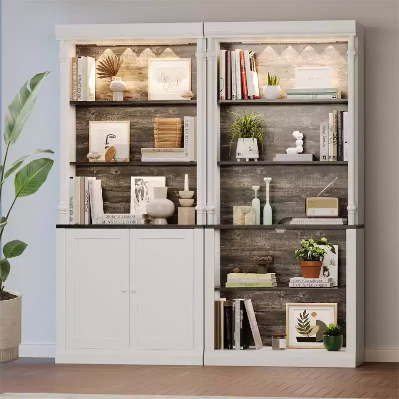Armoire de rangement autoportante avec éclairage LED, dotée de deux portes et d'étagères réglables, idéale pour les salles à manger et les salons.