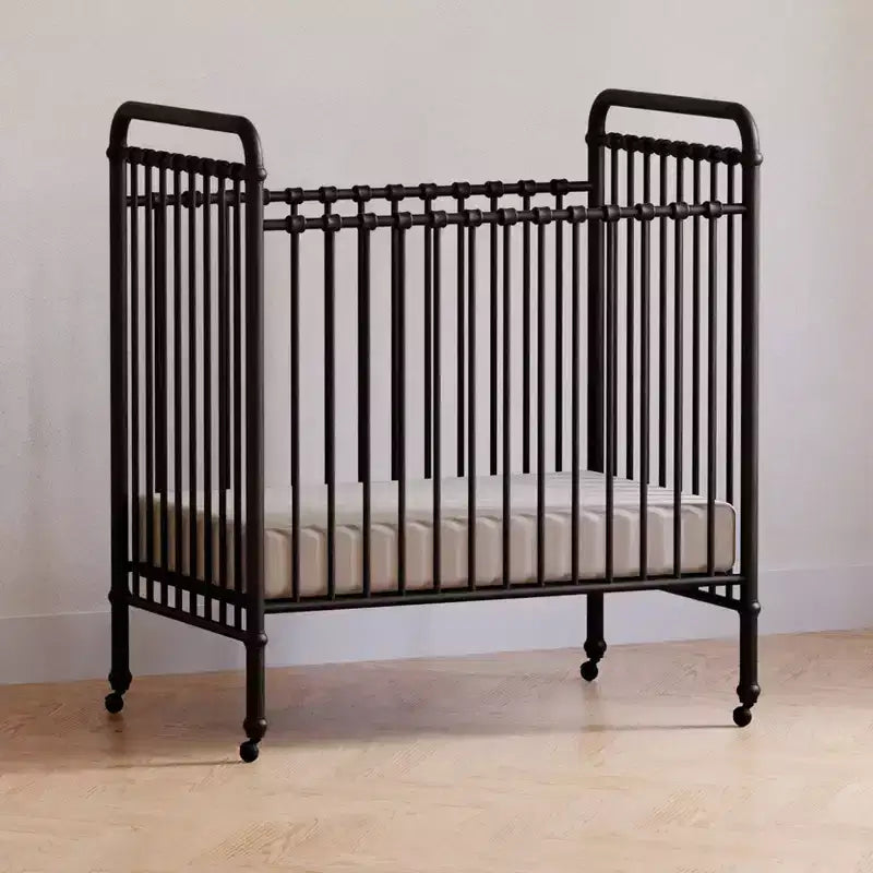 Mini-lit parapluie Abigail 3-en-1 convertible en métal Namesake