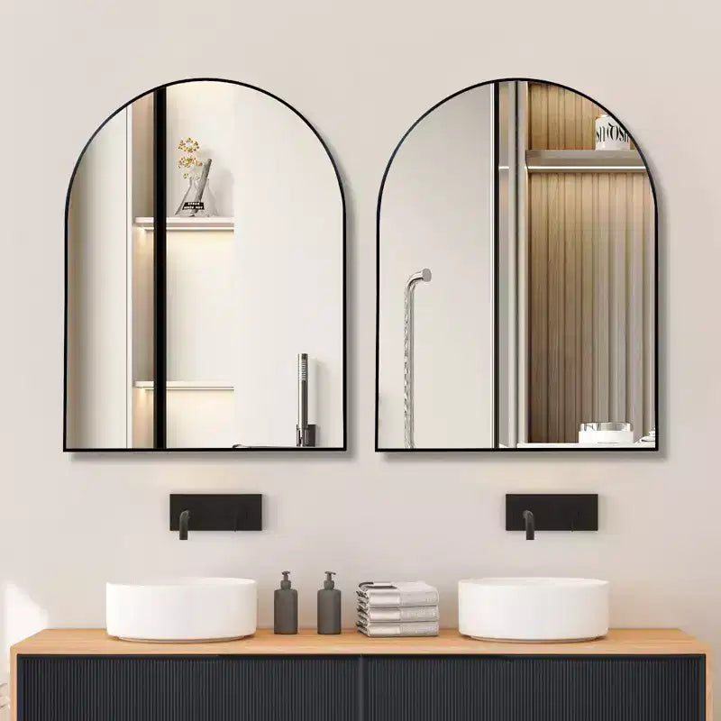 Miroir mural arqué de 30 x 40 pouces avec cadre en aluminium noir pour salle de bain, coiffeuse, chambre, entrée et salon