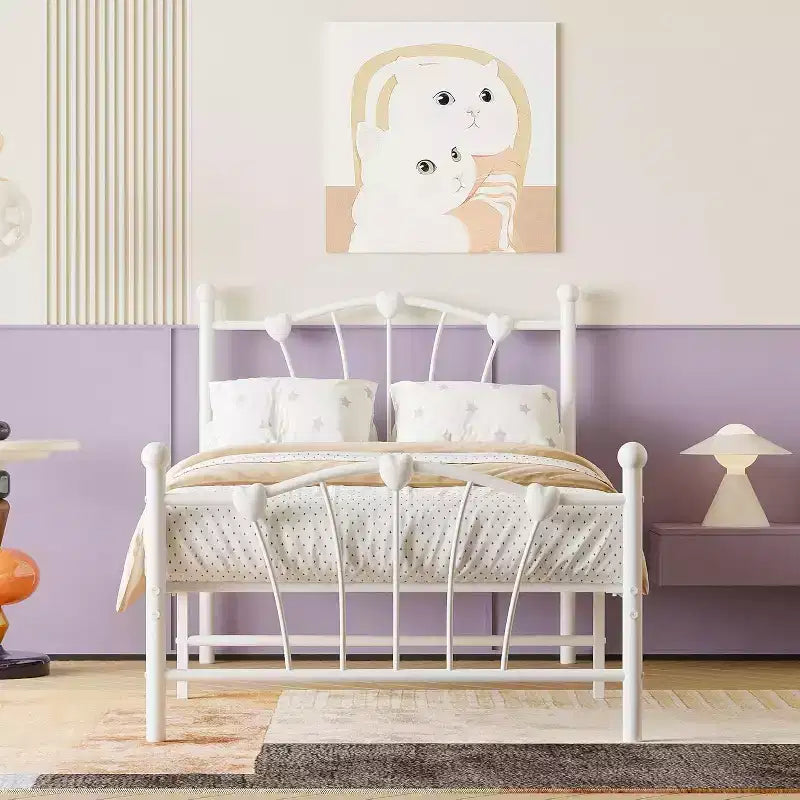 Cadre de lit simple, plateforme en métal de taille simple avec tête de lit en forme de cœur, rangement sous le lit de 11,5 pouces, pas besoin de sommier tapissier, silencieux et facile à assembler