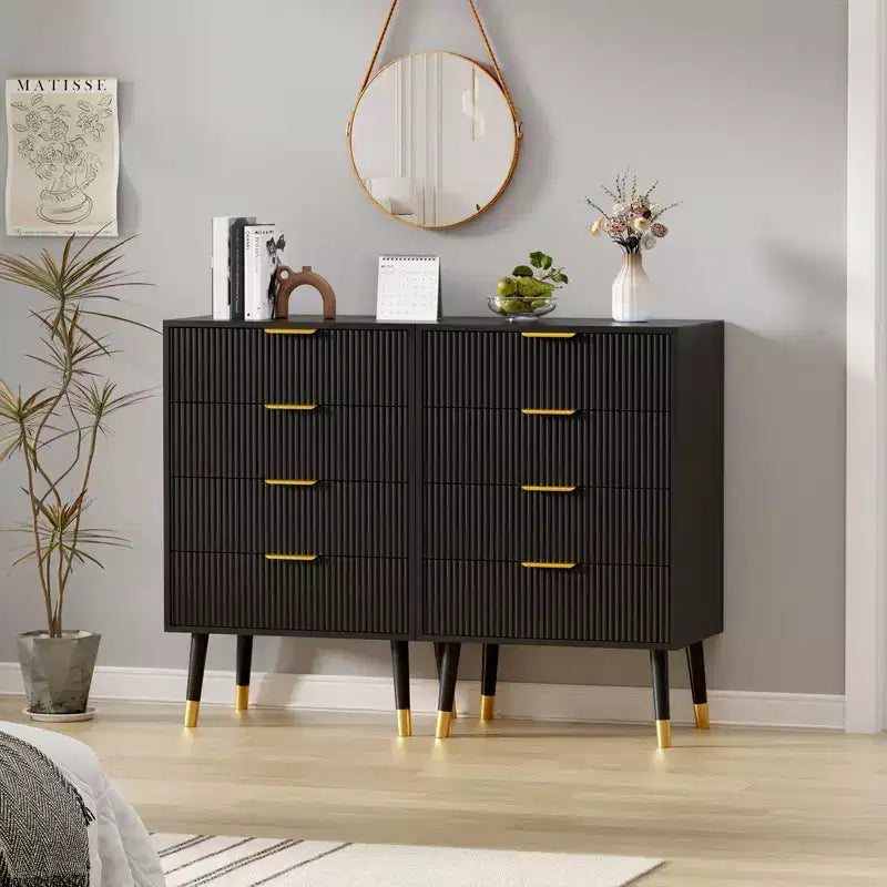 Commode 4 tiroirs, commode cannelée avec pieds et poignées dorés, table de chevet pour chambre à coucher, salon,