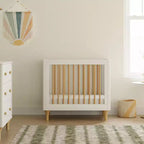 Mini-lit convertible et lit jumeau Babyletto Lolly 4-en-1 avec kit de conversion pour lit de tout-petit - Blanc et naturel