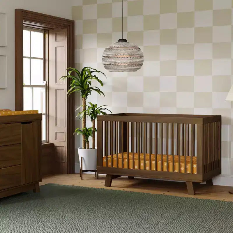 Lit de bébé convertible 3-en-1 Hudson de Babyletto avec kit de conversion pour lit de tout-petit