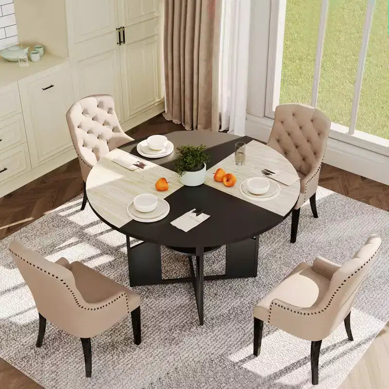 Table de salle à manger ronde en bois de 59 pouces pour 4 à 6 personnes, avec base et pieds réglables. Style ferme, peu encombrante, adaptée au salon.