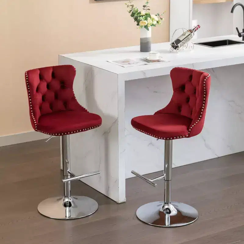 Tabourets de bar Okak pivotants en velours, hauteur comptoir, lot de 2, tabourets de bar pivotants à 360° avec dossier capitonné et cadre argent mat