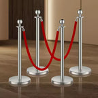 Poteaux et cordons VEVOR 4 pièces, base creuse avec poteau en acier inoxydable, 2 cordons et poteaux en velours rouge, poteaux de délimitation, argent