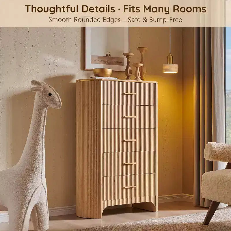 Commode haute à 5 tiroirs pour chambre à coucher, 121,4 cm de hauteur avec poignées dorées, profil incurvé, commode de rangement en bois pour salon