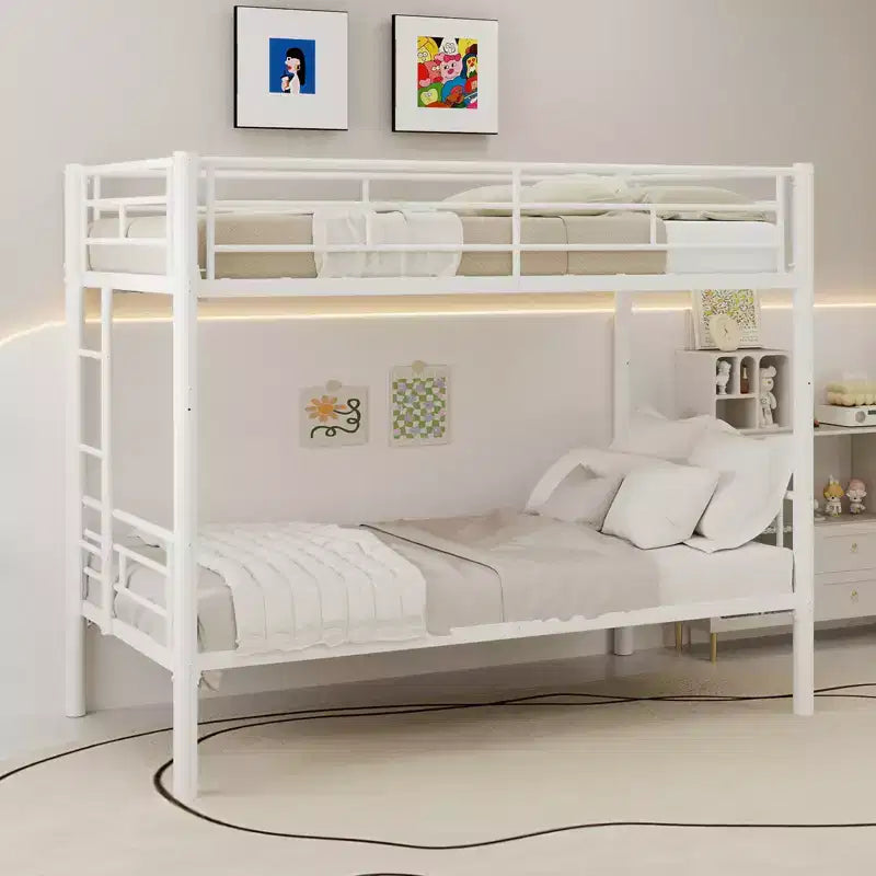 Bellemave Lit superposé en métal jumeau sur jumeau pour enfants, cadre en acier robuste avec échelle et garde-corps, convertible en 2 lits, pas besoin de sommier tapissier