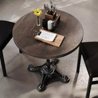 Plateau de table commercial d'intérieur rond en bois massif Bennett de Flash Furniture avec piètement de table de bistrot décoratif en fonte résistant à la rouille de 22,75 x 22,75 po