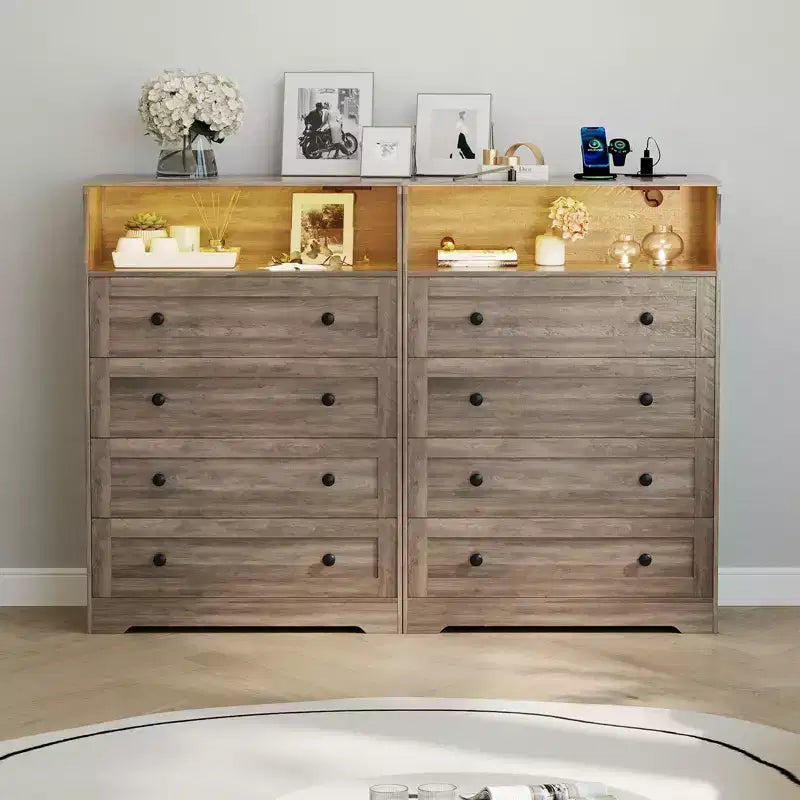 Commode étroite moderne à 4 tiroirs avec ports USB, armoire de rangement en bois pour chambre à coucher et placard, commode compacte.