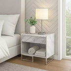 Table d'appoint Royal Hampton en faux marbre avec finition chromée, blanc