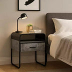 Table d'appoint moderne en bois Royal Hampton, 22 po, 1 tiroir, poignées en métal, gris, noir