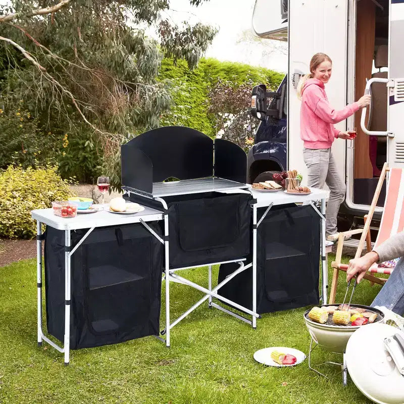 Table de cuisine de camping, table de cuisson extérieure portable en aluminium, station de cuisson pliable avec pare-vent et 3 placards fermés pour barbecue, fête, pique-niques