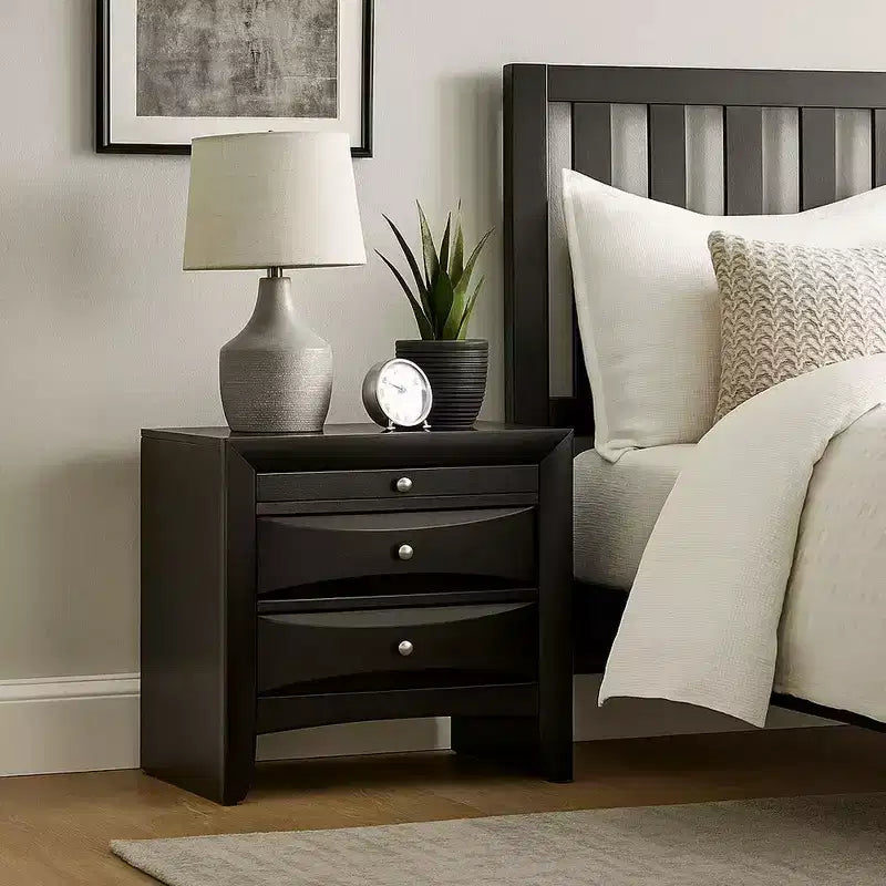 Table de chevet contemporaine en bois à 2 tiroirs Royal Hampton de Ireland, noire