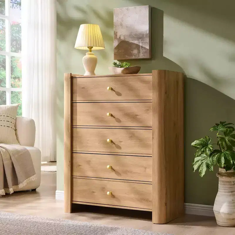 Commode moderne à 5 tiroirs avec profil incurvé, 100,6 cm de haut, en bois avec poignées en métal doré, meuble de rangement pour chambre, salon, couloir